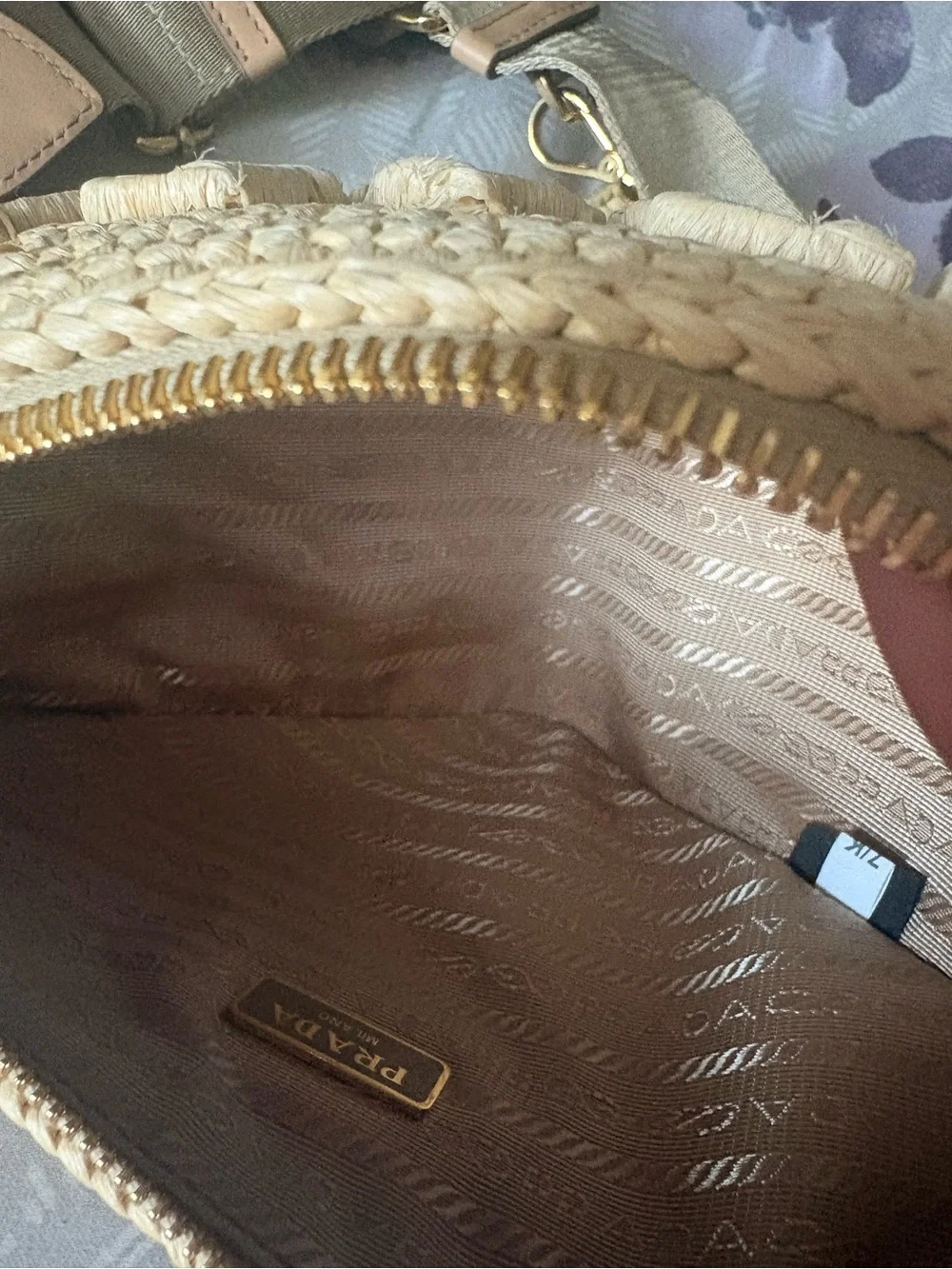 Prada triangle raffia bag - Picture 7 of 8